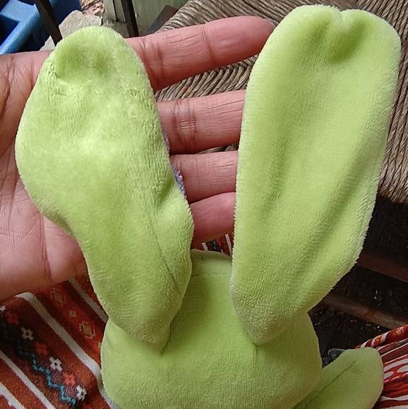 Yottoy Mo Willems Knuffle Bunny Plush Green 8" Small Stuffed Animal Toy 2004 - Picture 7 of 11